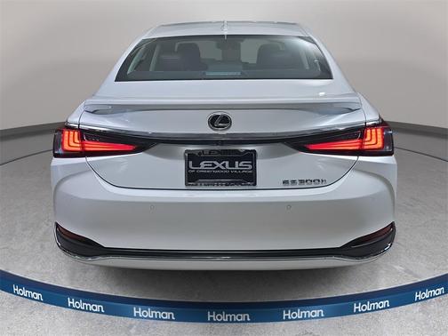 2023 Lexus ES 300h Base