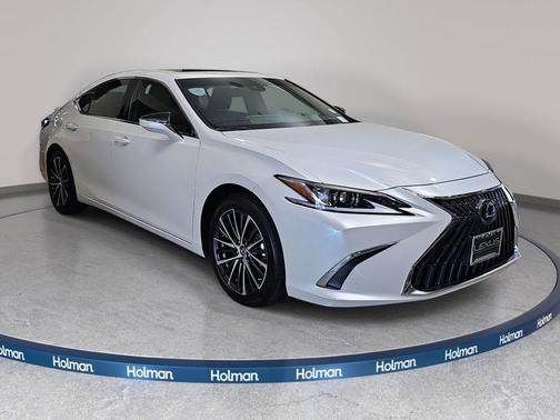 Eminent White Pearl 2025 Lexus ES 300h Base