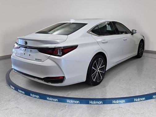 Eminent White Pearl 2025 Lexus ES 300h Base