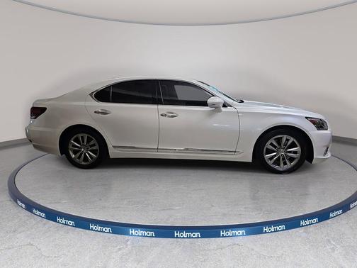 White 2016 Lexus LS 460 Base