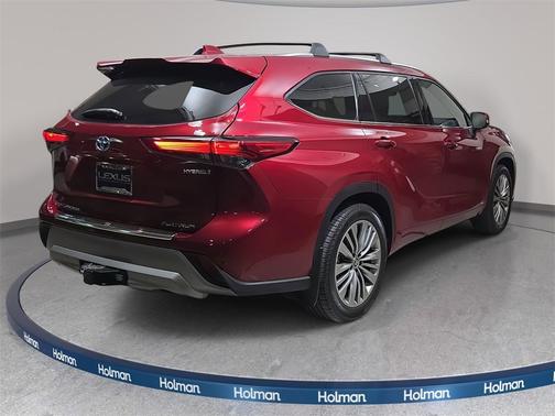 2021 Toyota Highlander Hybrid Platinum