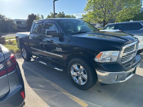 Brilliant Black Crystal Pearlcoat 2017 RAM 1500 Big Horn
