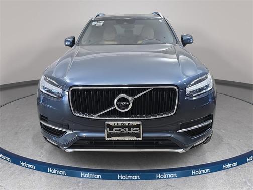 2019 Volvo XC90 T6 Momentum