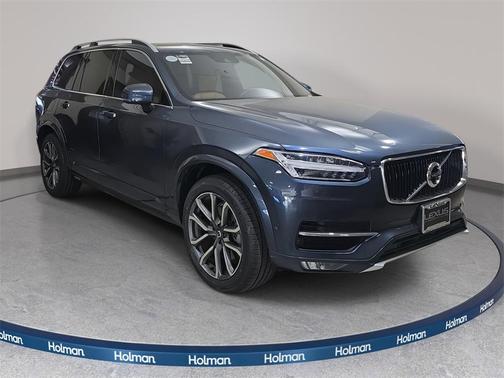 2019 Volvo XC90 T6 Momentum