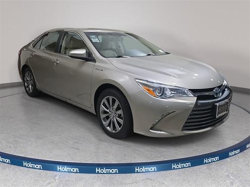 2016 Toyota Camry Hybrid XLE