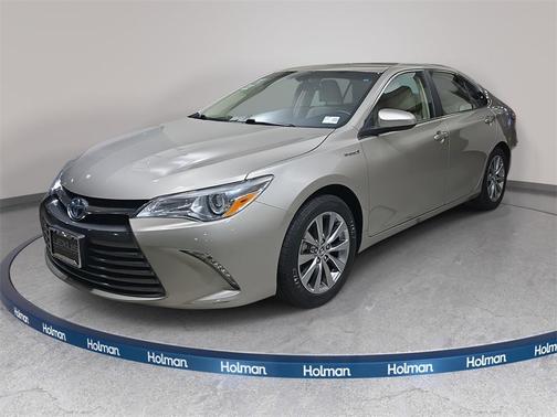 2016 Toyota Camry Hybrid XLE