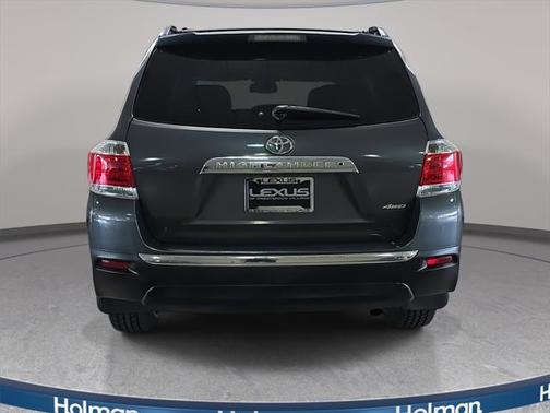 2013 Toyota Highlander SE