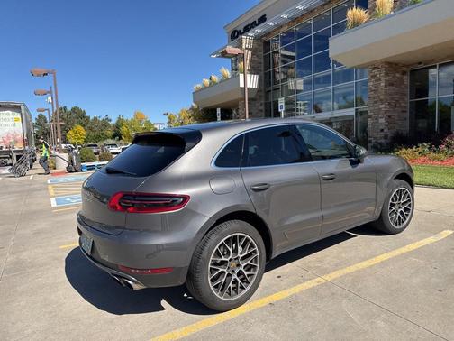 2015 Porsche Macan S