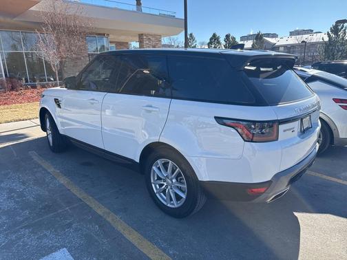 2020 Land Rover Range Rover Sport SE