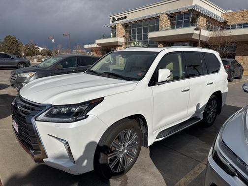 2016 Lexus LX 570 Base