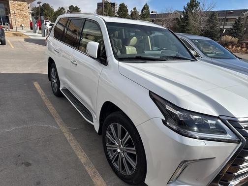2016 Lexus LX 570 Base