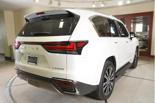 2024 Lexus LX 600 Luxury