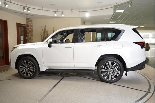 2024 Lexus LX 600 Luxury