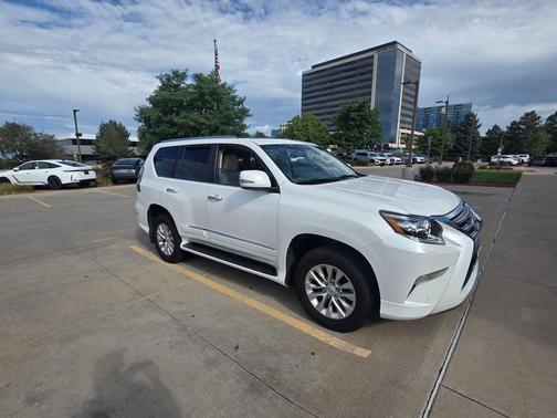 Starfire Pearl 2017 Lexus GX 460 Premium