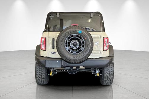 Desert Sand 2026 Ford Bronco Badlands