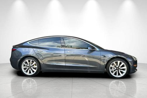 Midnight Silver Metallic 2020 Tesla Model 3 Long Range