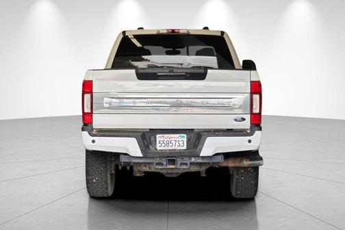 Star White Metallic Tri-Coat 2022 Ford F-250 Platinum