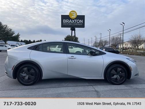 2024 Toyota Prius LE