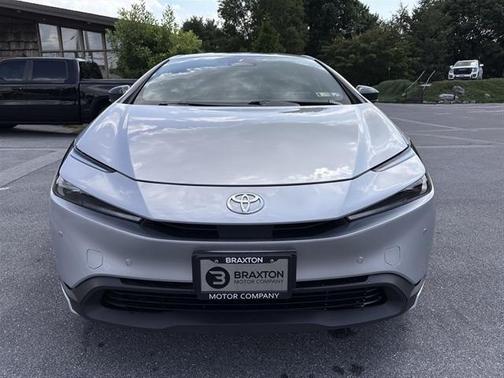 2024 Toyota Prius LE