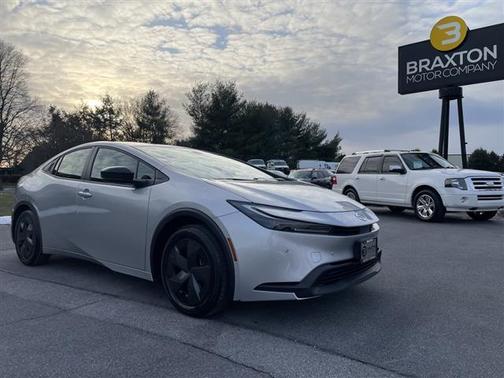 2024 Toyota Prius LE