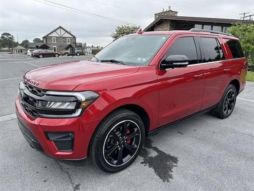 2022 Ford Expedition LIMITED w/ Stealth Performance Edition