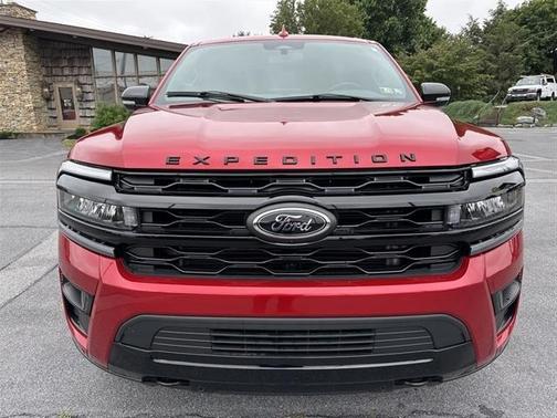 2022 Ford Expedition LIMITED w/ Stealth Performance Edition