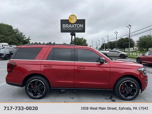 2022 Ford Expedition LIMITED w/ Stealth Performance Edition