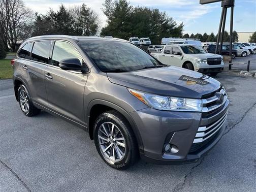 2018 Toyota Highlander SE