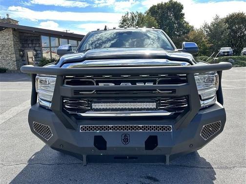 2021 RAM 3500 Limited Crew Cab 4x4 8' Box
