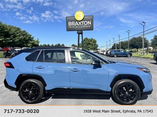 2023 Toyota RAV4 Hybrid SE