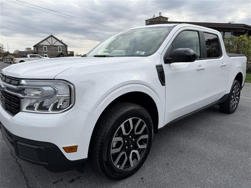 2024 Ford Maverick Lariat