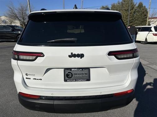 2022 Jeep Grand Cherokee L Altitude