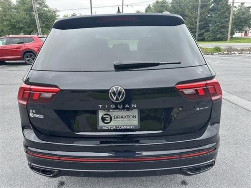 2022 Volkswagen Tiguan 2.0T SE R-Line Black 4MOTION
