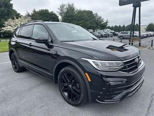 2022 Volkswagen Tiguan 2.0T SE R-Line Black 4MOTION