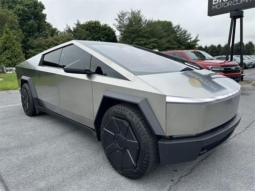 2024 Tesla Cybertruck FOUNDATION