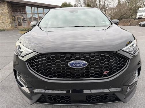 2021 Ford Edge ST