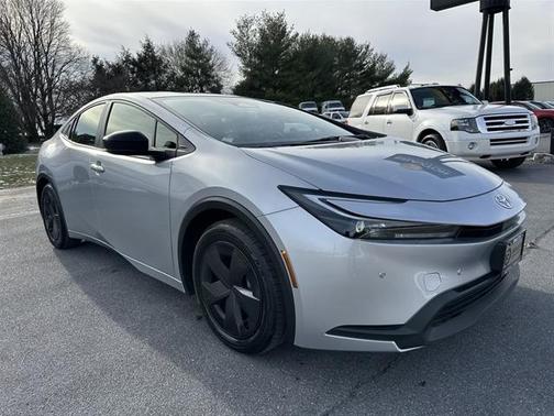 2023 Toyota Prius LE