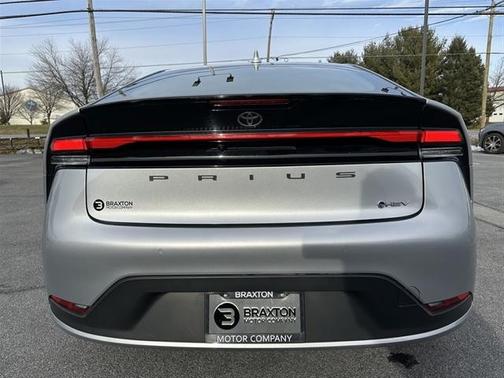 2023 Toyota Prius LE