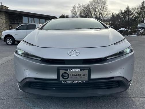 2023 Toyota Prius LE
