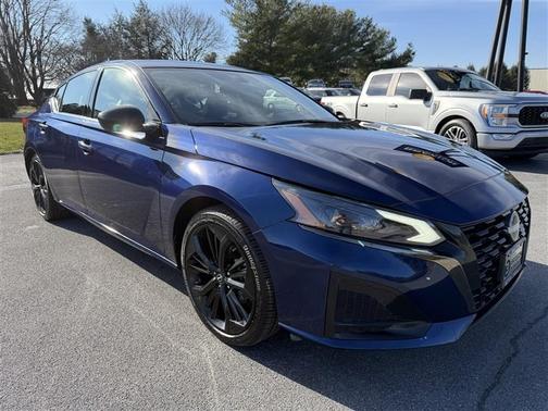 2023 Nissan Altima SR FWD