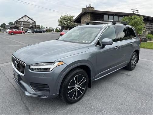 2020 Volvo XC90 T6 Momentum