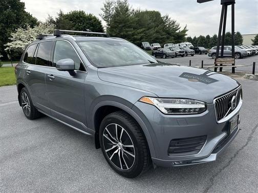 2020 Volvo XC90 T6 Momentum