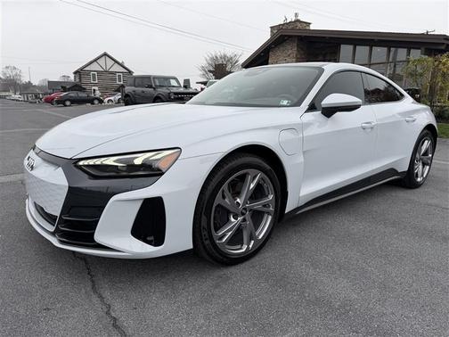 2023 Audi e-tron GT Premium Plus quattro