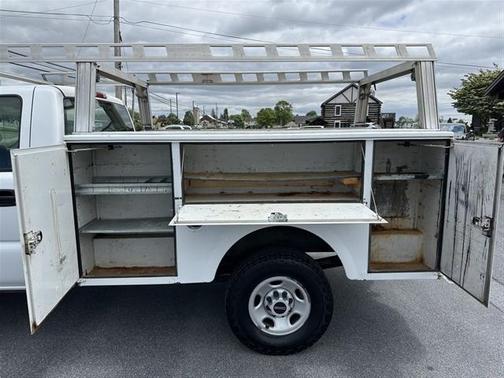 2005 GMC Sierra 2500 Work Truck