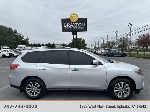 2016 Nissan Pathfinder S