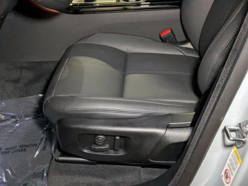 2026 Land Rover Range Rover Velar P400 Dynamic SE