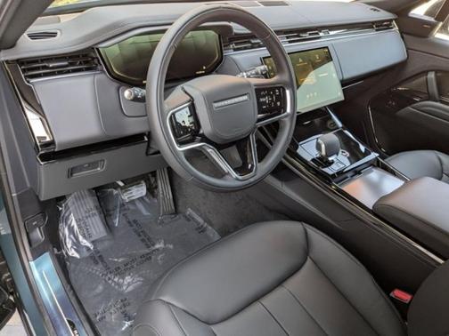 2025 Land Rover Range Rover Sport P360 SE