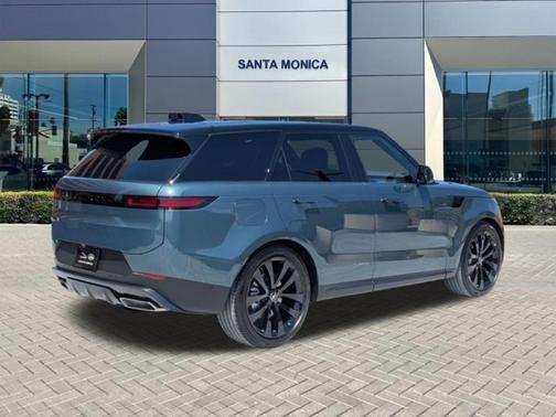 2025 Land Rover Range Rover Sport P360 SE