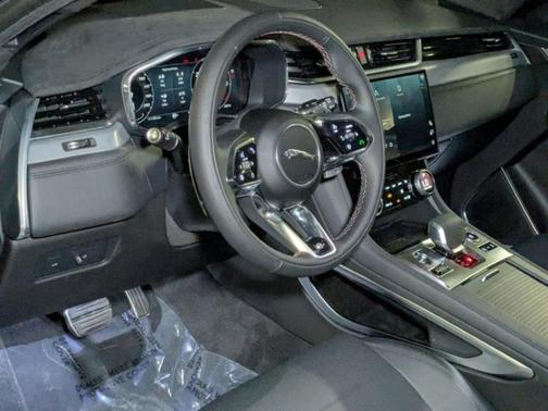 2026 Jaguar F-PACE SVR 575 Edition