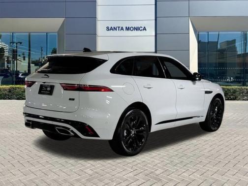 2026 Jaguar F-PACE P400 R-Dynamic S
